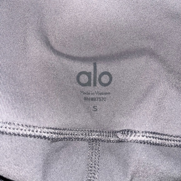 Alo Moto Leggings - Picture 3 of 4